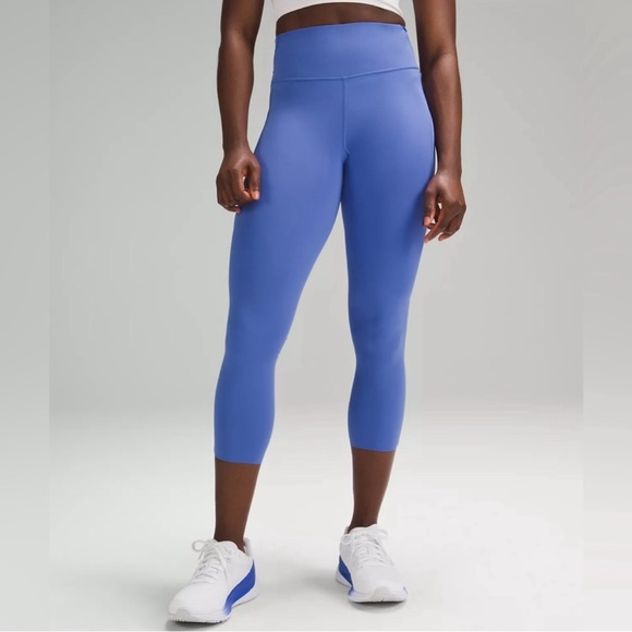 lululemon athletica Pants - Fast and Free High-Rise Tight 21”
Pockets
Updated in Wild Indigo